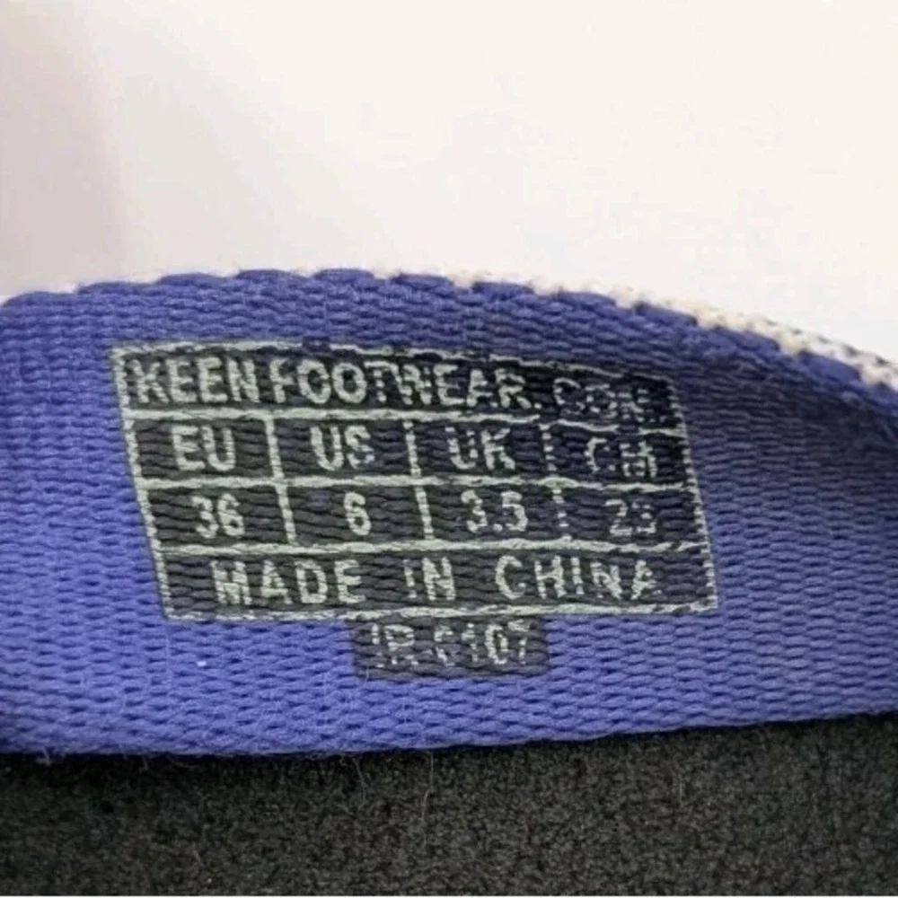 KEEN‎ Flip Flop Thong Sandal Waimea Floral Bumper Toe Womens size 6 Gorpcore